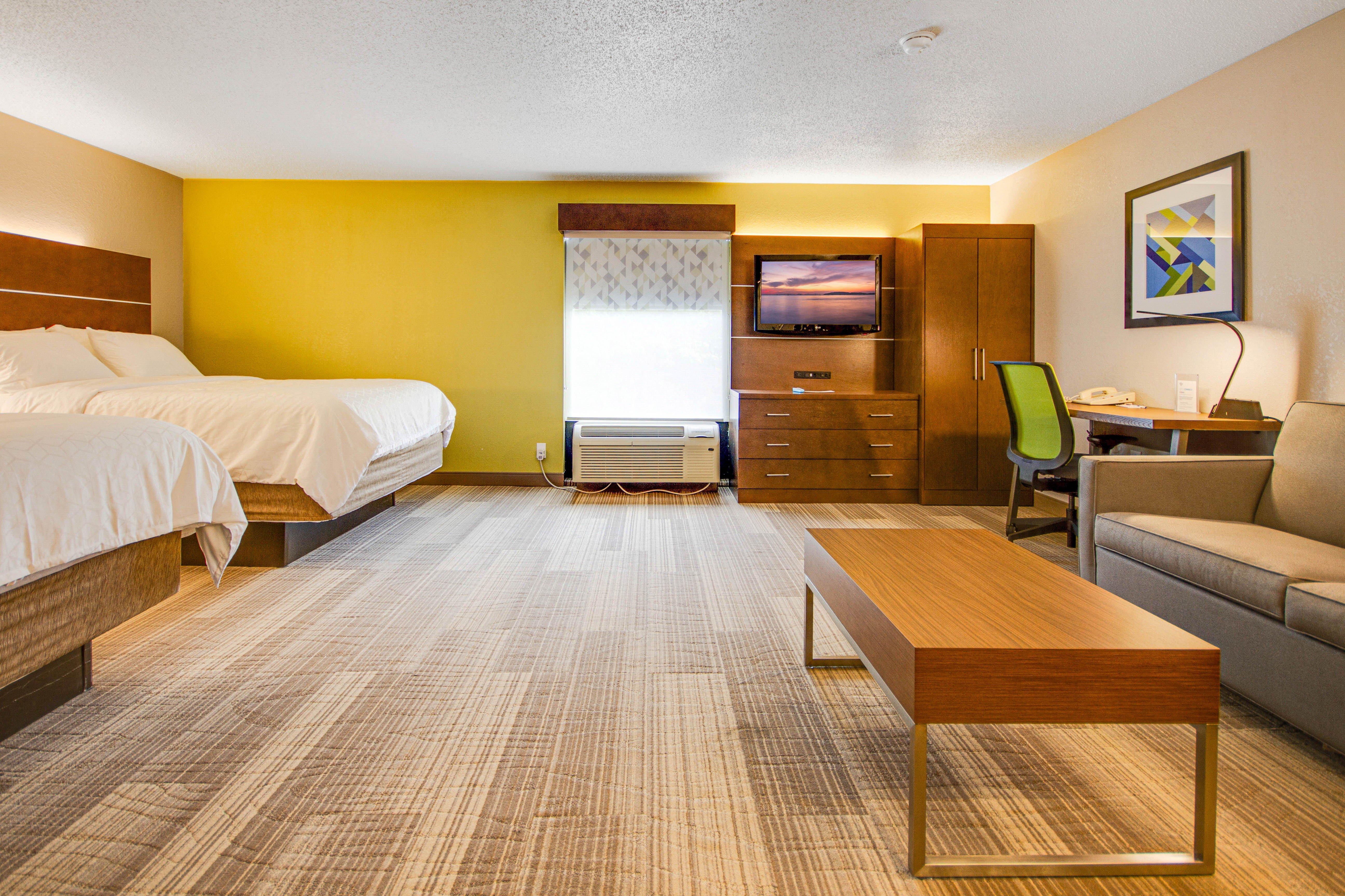 Holiday Inn Express Dublin By Ihg Exterior photo